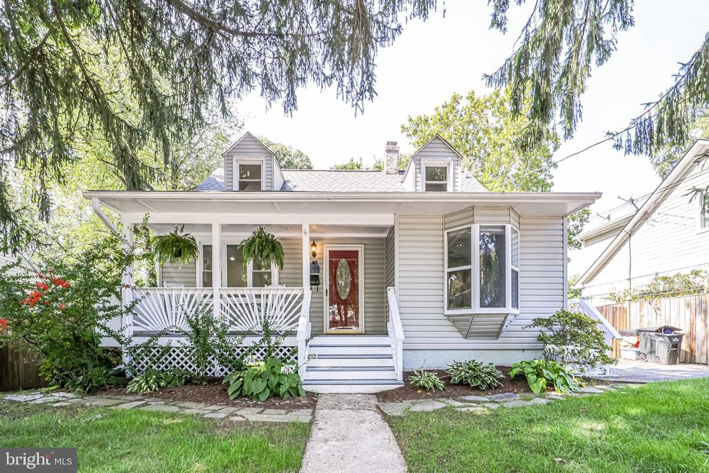 4038 MAPLE ST, Fairfax, VA 22030