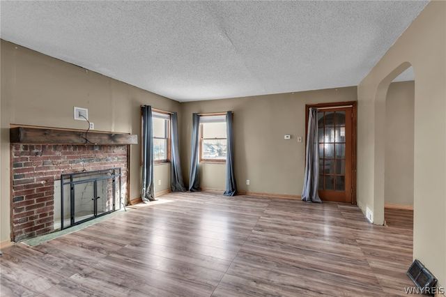 2436 Harlem Road, Cheektowaga, NY 14225