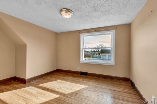 2436 Harlem Road, Cheektowaga, NY 14225