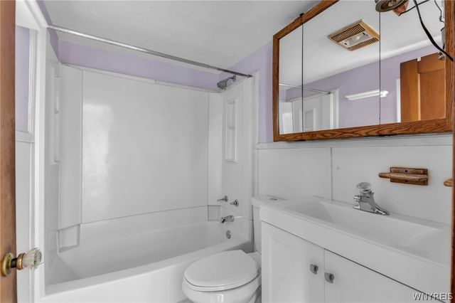 2436 Harlem Road, Cheektowaga, NY 14225