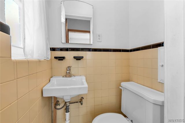 2436 Harlem Road, Cheektowaga, NY 14225