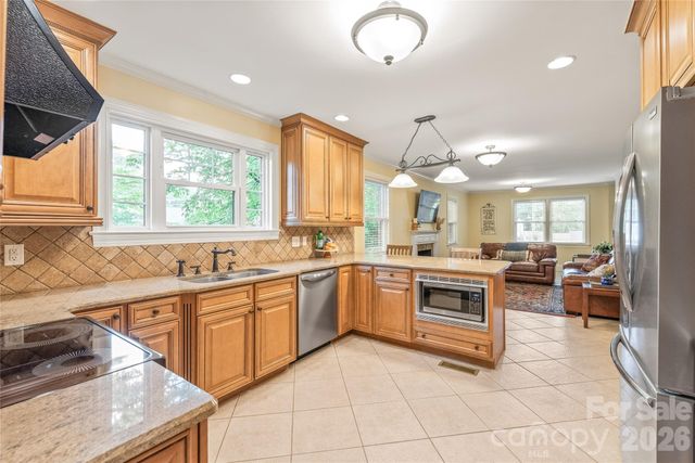 600 S Central Avenue, Belmont, NC 28012