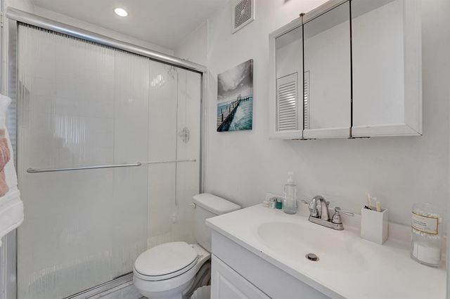 14 South Lane B, Boynton Beach, FL 33435