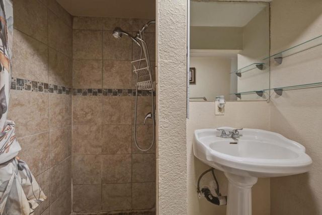 1179 Beaconsfield, San Jose, CA 95121
