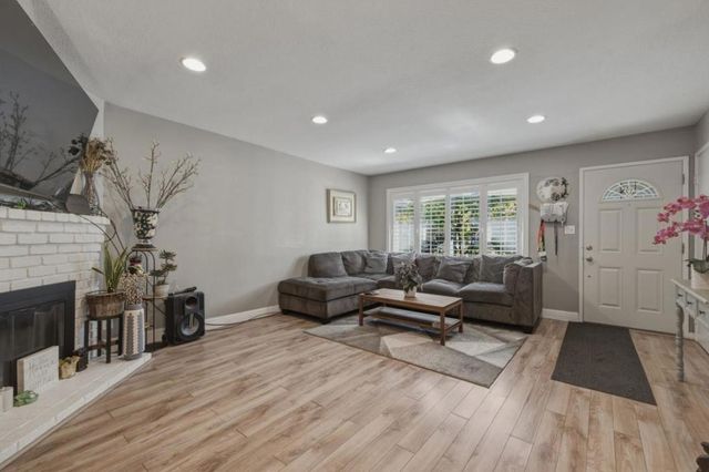 1179 Beaconsfield, San Jose, CA 95121
