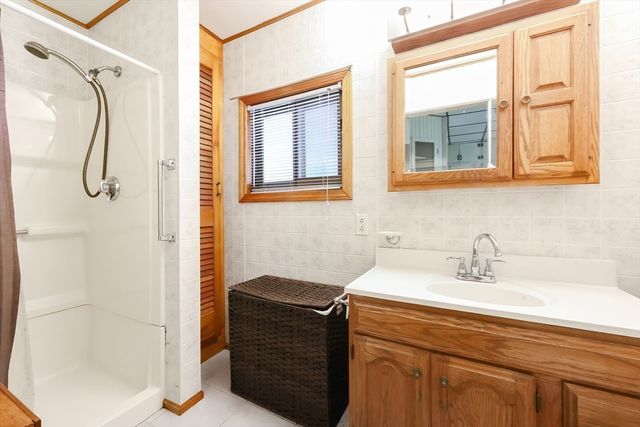 30 Palm Street, Leominster, MA 01453