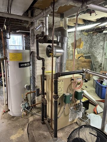 30 Palm Street, Leominster, MA 01453