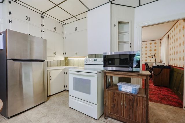 30 Palm Street, Leominster, MA 01453