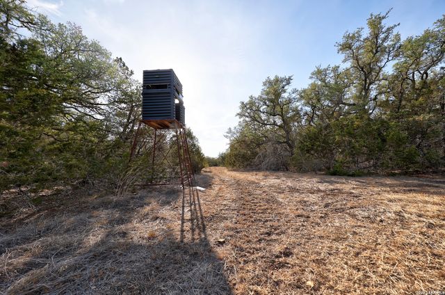 0 Yellowstone LnSW, Hunt, TX 78024