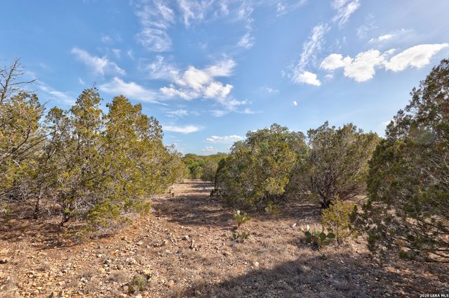 0 Yellowstone LnSW, Hunt, TX 78024