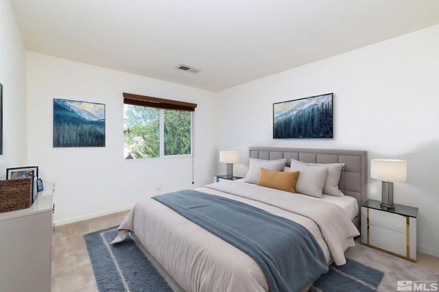 7422 Windswept Loop, Sparks, NV 89436