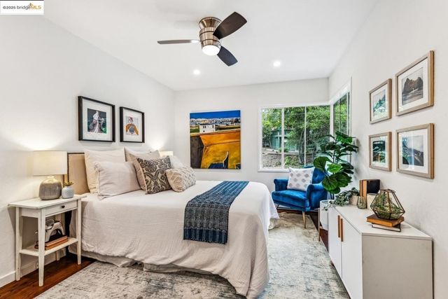 2704 Le Conte AVE 4, Berkeley, CA 94709