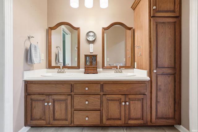 111 Matthew Cove, Auburn, IN 46706