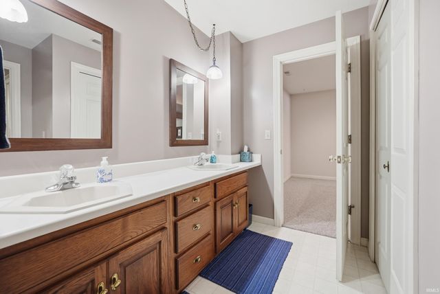 111 Matthew Cove, Auburn, IN 46706