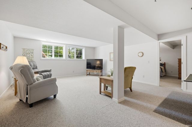 111 Matthew Cove, Auburn, IN 46706