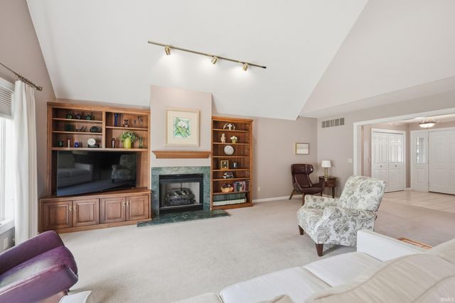 111 Matthew Cove, Auburn, IN 46706
