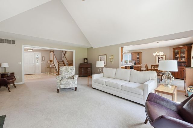 111 Matthew Cove, Auburn, IN 46706