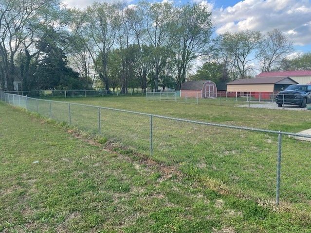 107 Sandy Rd, Unionville, TN 37180