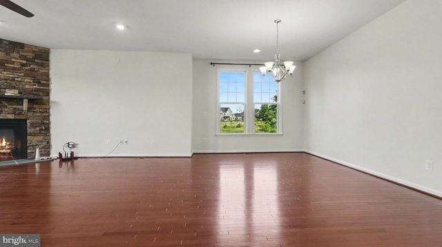 40978 SPUR RUN LN, Aldie, VA 20105