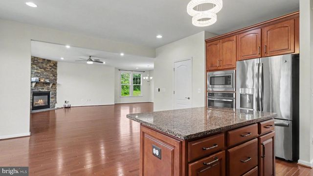 40978 SPUR RUN LN, Aldie, VA 20105