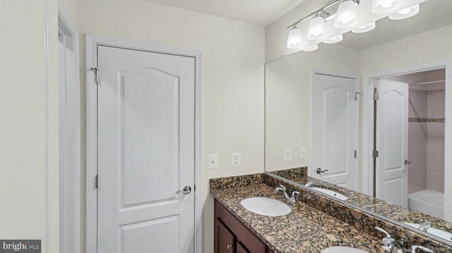 40978 SPUR RUN LN, Aldie, VA 20105