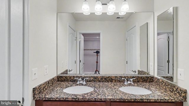 40978 SPUR RUN LN, Aldie, VA 20105