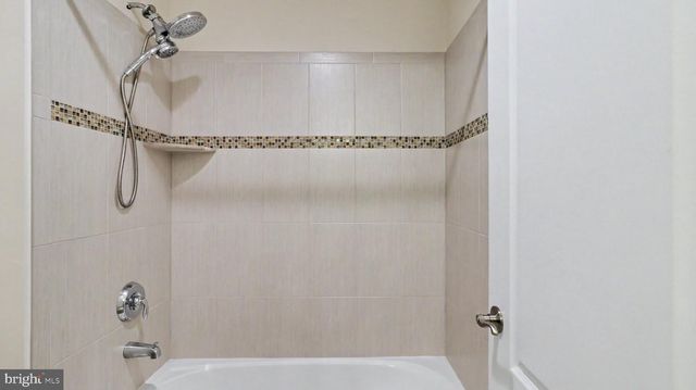 40978 SPUR RUN LN, Aldie, VA 20105