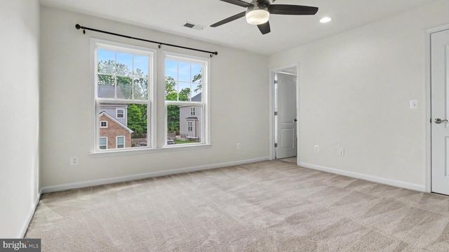 40978 SPUR RUN LN, Aldie, VA 20105