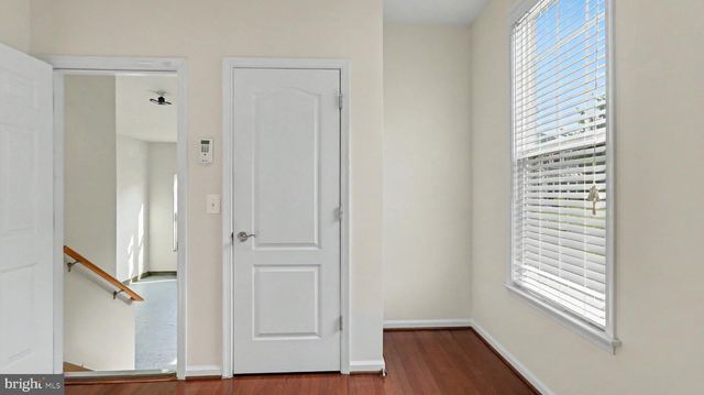 40978 SPUR RUN LN, Aldie, VA 20105