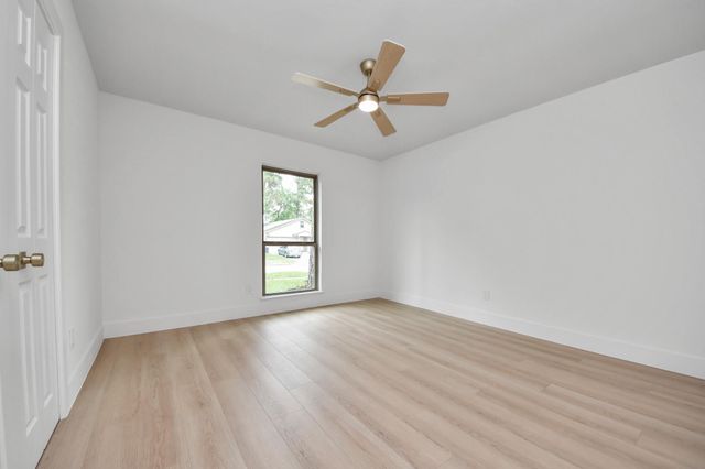 2811 Canary Lane, Humble, TX 77396