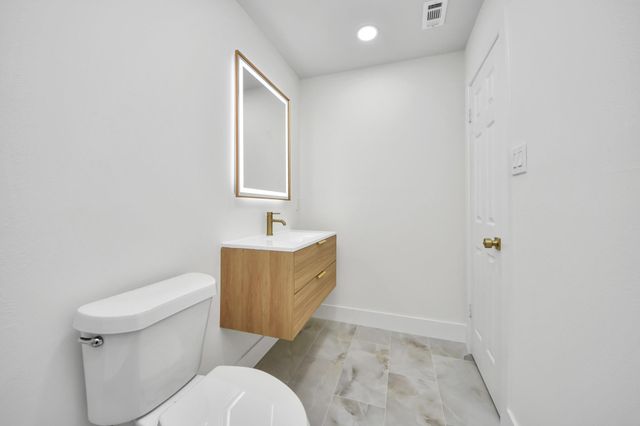 2811 Canary Lane, Humble, TX 77396