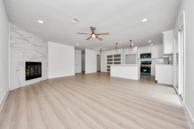 2811 Canary Lane, Humble, TX 77396