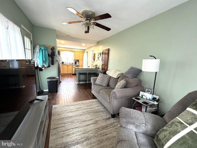 1307 HIGHLAND AVE, Cinnaminson, NJ 08077