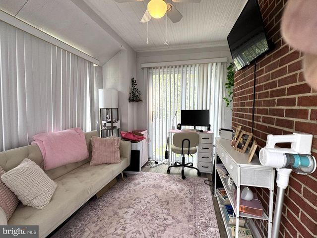 1307 HIGHLAND AVE, Cinnaminson, NJ 08077