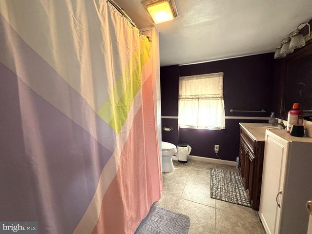1307 HIGHLAND AVE, Cinnaminson, NJ 08077