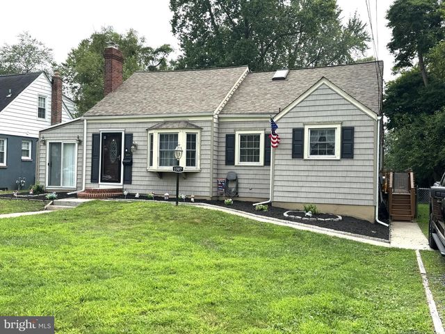 1307 HIGHLAND AVE, Cinnaminson, NJ 08077