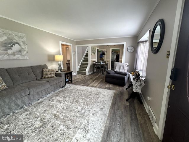 1307 HIGHLAND AVE, Cinnaminson, NJ 08077