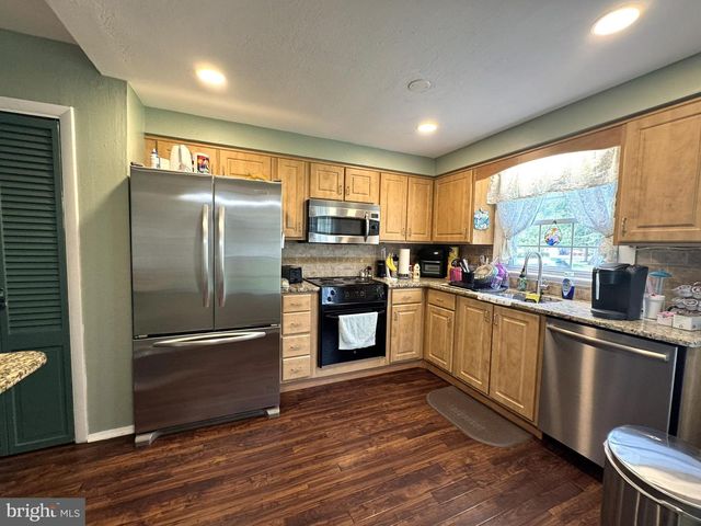 1307 HIGHLAND AVE, Cinnaminson, NJ 08077