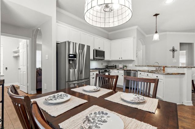 22 Heron Hollow Court, The Woodlands, TX 77382