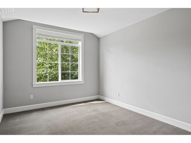 19302 RIVERWOOD Ln, Lake Oswego, OR 97035