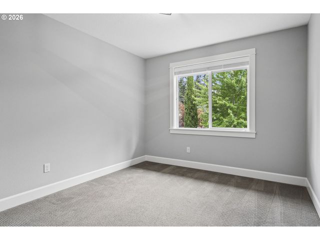 19302 RIVERWOOD Ln, Lake Oswego, OR 97035