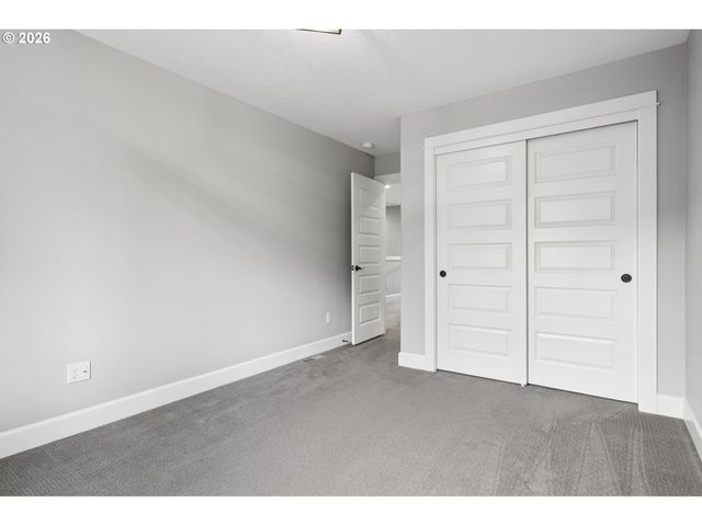 19302 RIVERWOOD Ln, Lake Oswego, OR 97035