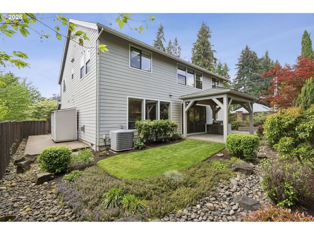 19302 RIVERWOOD Ln, Lake Oswego, OR 97035
