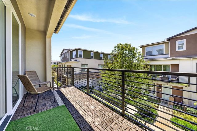 303 Carmona, Lake Forest, CA 92630
