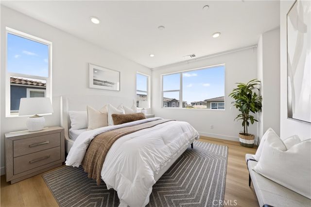 303 Carmona, Lake Forest, CA 92630