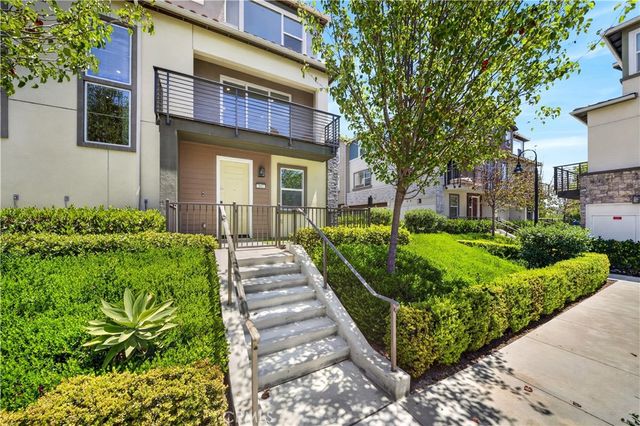 303 Carmona, Lake Forest, CA 92630