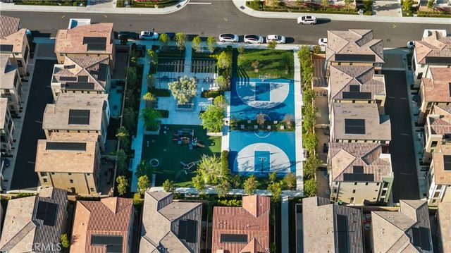 303 Carmona, Lake Forest, CA 92630