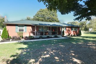 12354 Owens Chapel Rd, Springfield, TN 37172