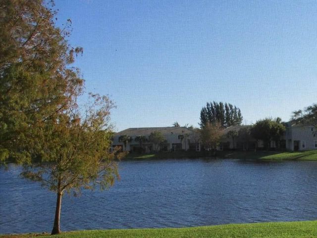 4616 Palmbrooke Circle, West Palm Beach, FL 33417