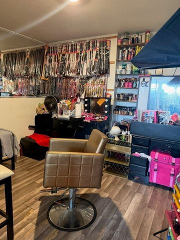 229 Chalk Mountain Drive, Fort Worth, TX 76140